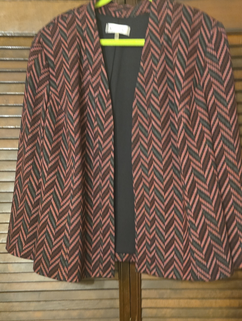 Kasper Black & Rose Chevron Open-Front Cardigan